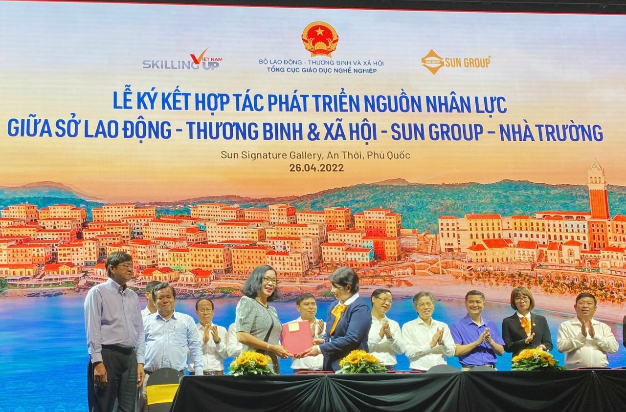 HỘI NGHỊ TUYỂN SINH, ĐÀO TẠO VÀ CUNG ỨNG NHÂN LỰC LĨNH VỰC DU LỊCH, NHÀ HÀNG, KHÁCH SẠN
